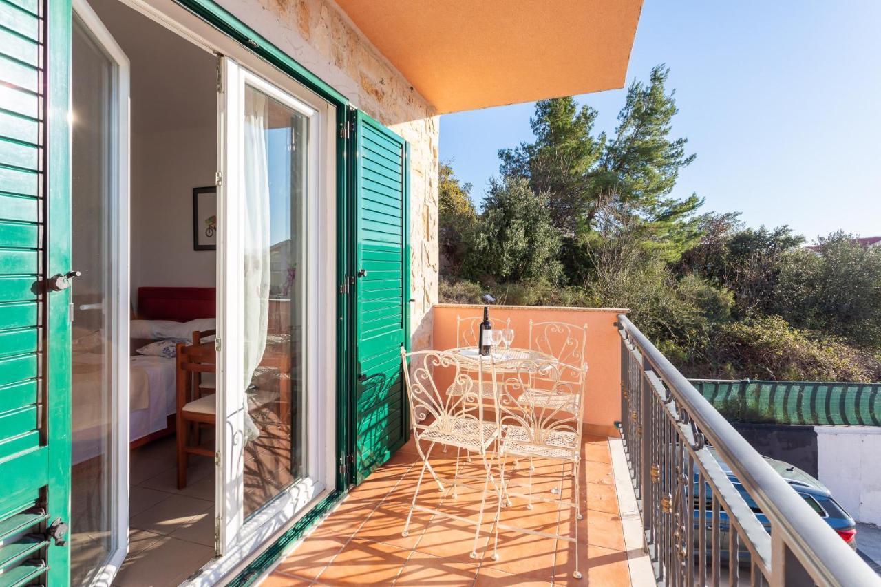 Villa Borzic Omiš Exteriör bild