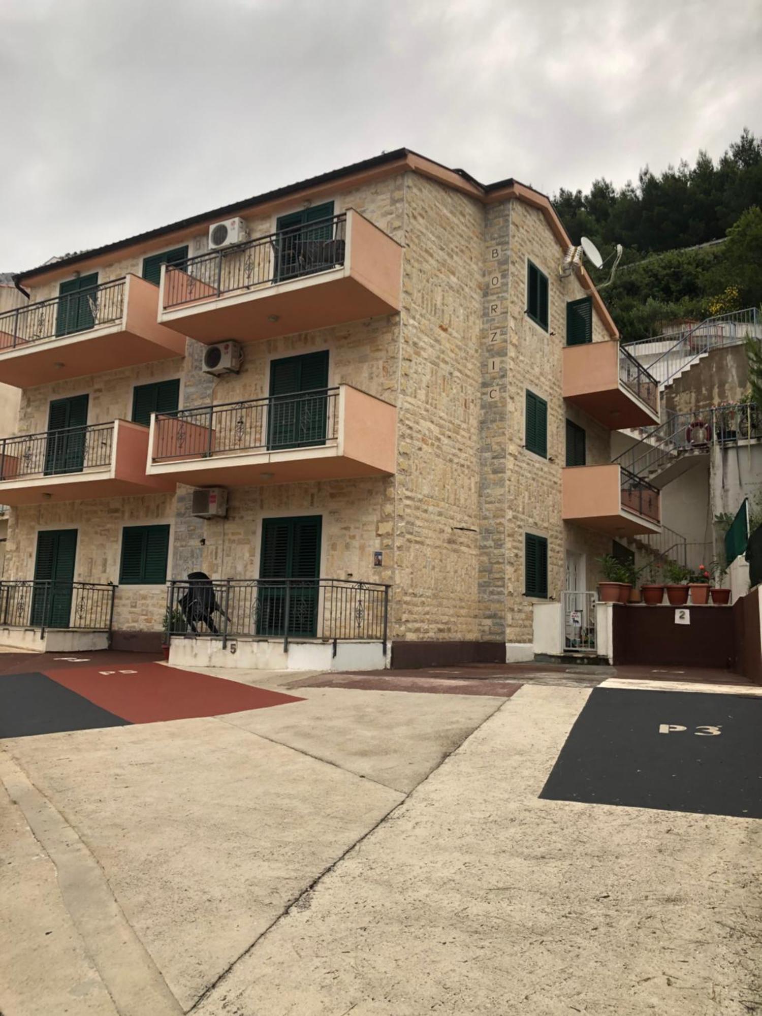 Villa Borzic Omiš Exteriör bild